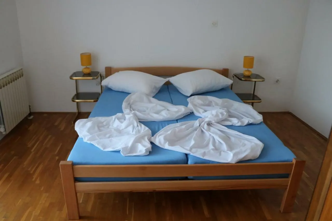 Apartman Duda Pula 0*,  Croatia
